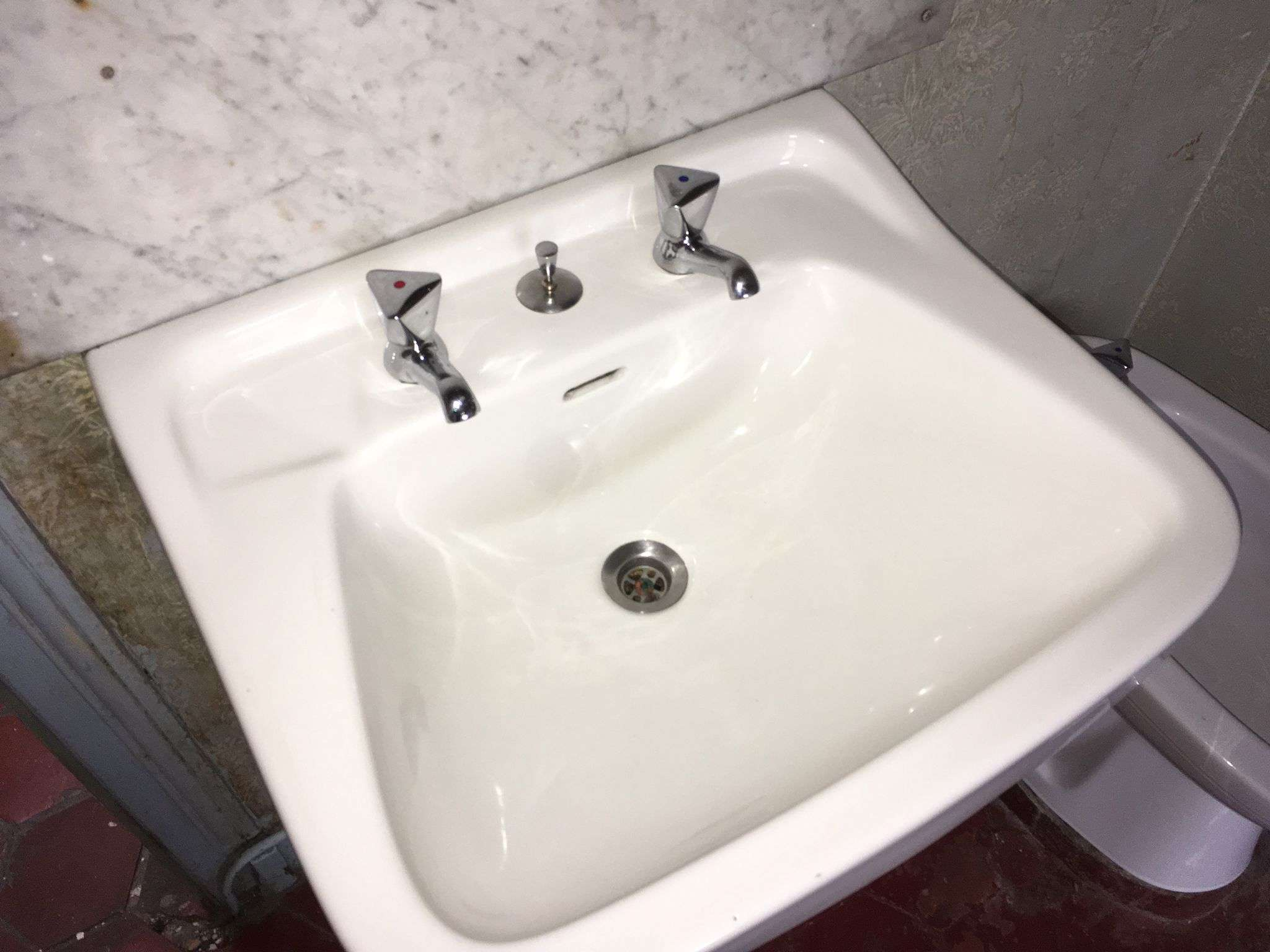Lavabo après rénovation par Manitoo